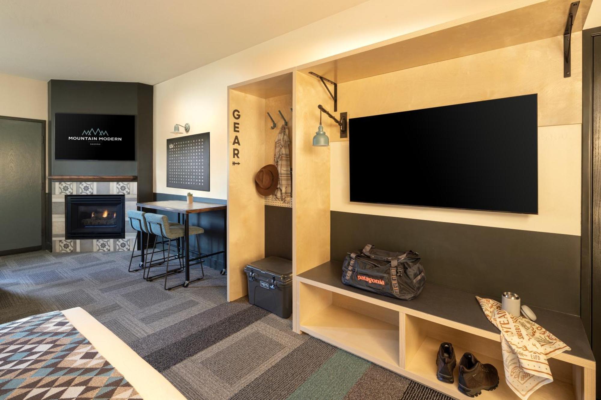 Junior King Suite Mobility Accessible