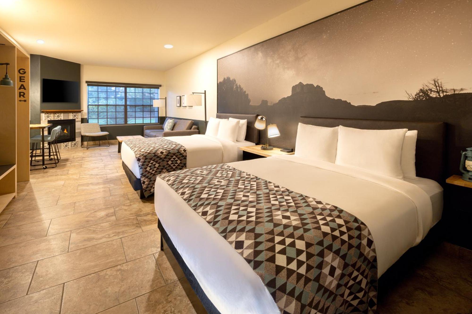 Junior Suite Two Queen Beds