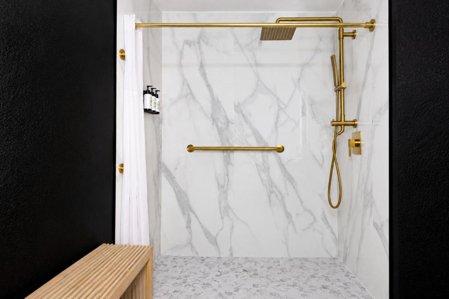 King Wellness Suite Roll shower Accessible or Non-Smoking