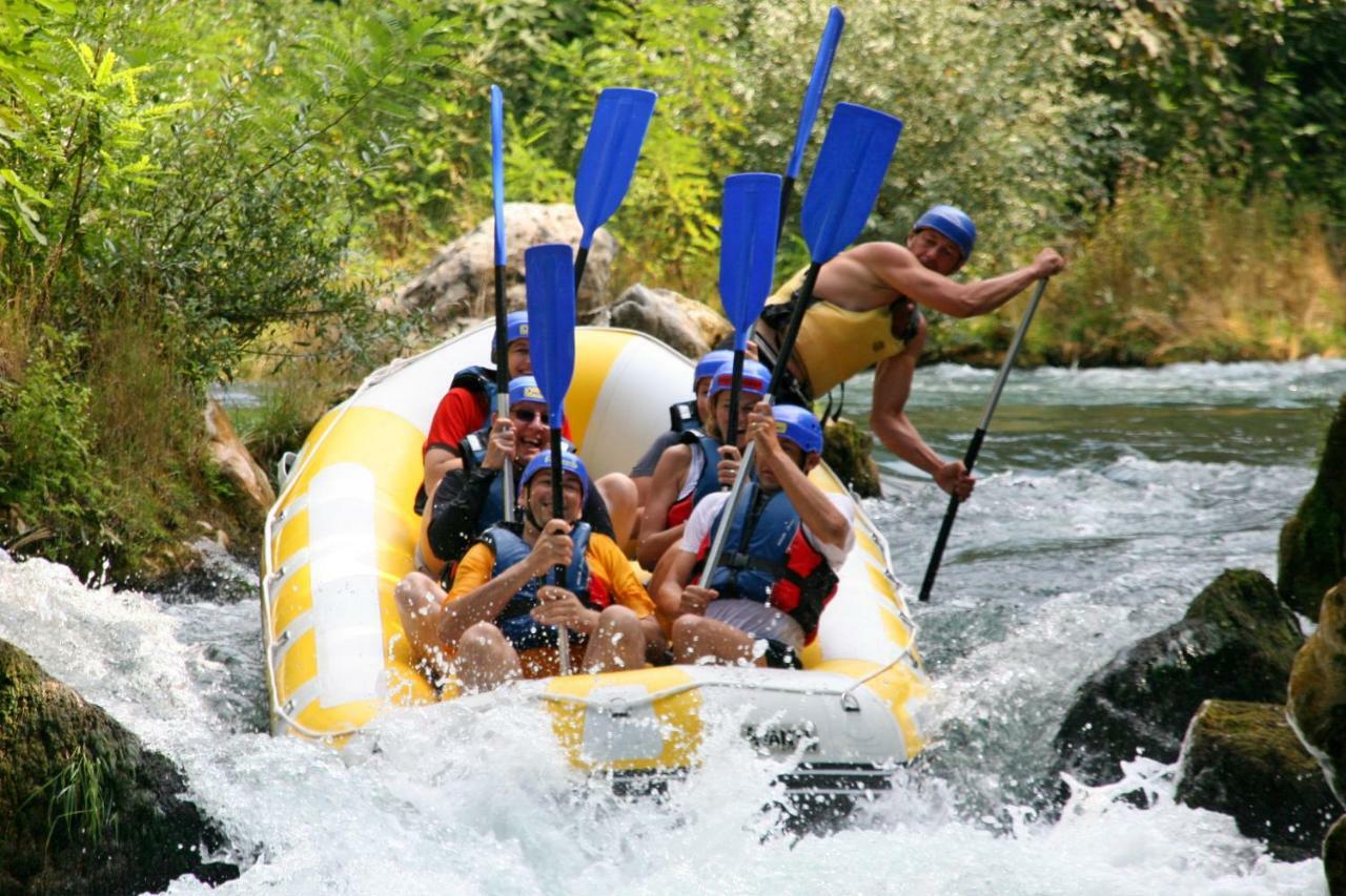 Deluxe Double Room Bath