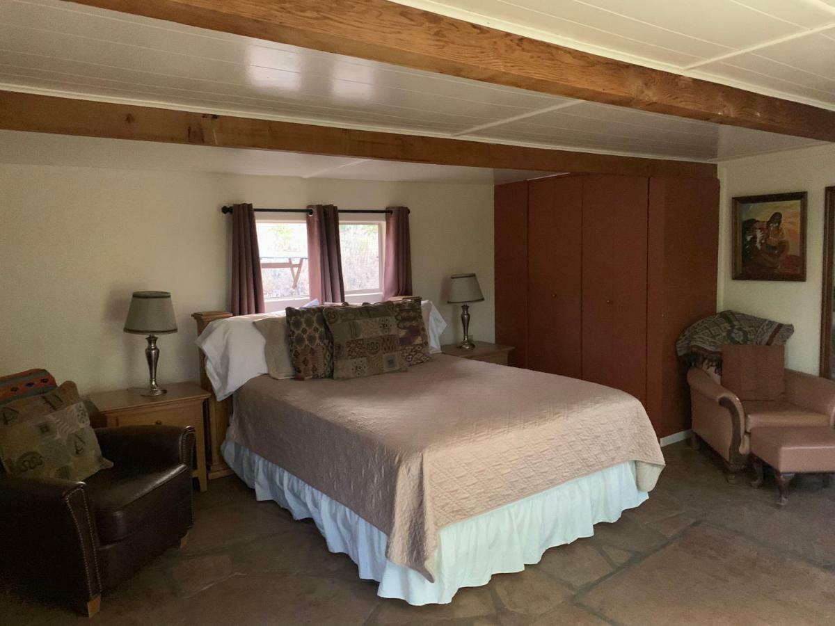 One-Bedroom House,894879178:JPEG