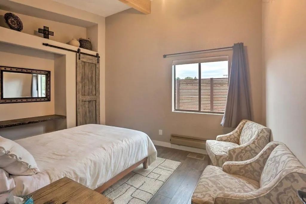 Beautiful Sedona Home Near Chapel Of The Holy Cross-1