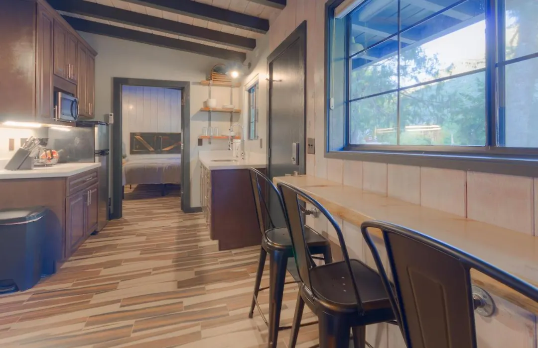 Destination Oak Creek 6 Apts-1