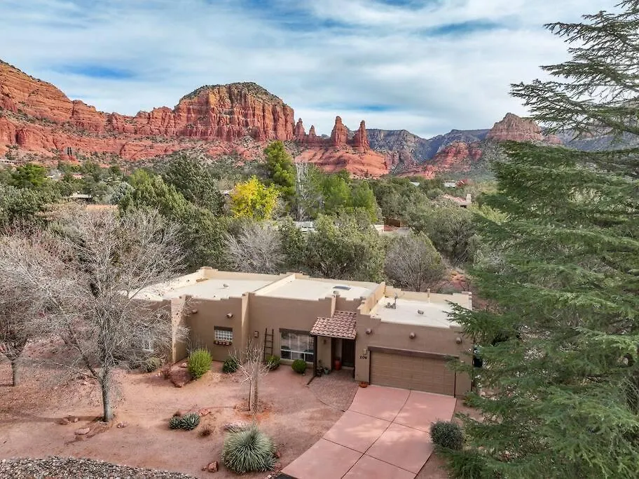 Sedona Retreat W/ Tesla Mobile Charger-1