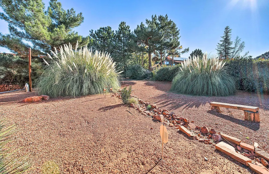 Red Rock Mtn View & Fire Pit: Central Sedona Home!-1