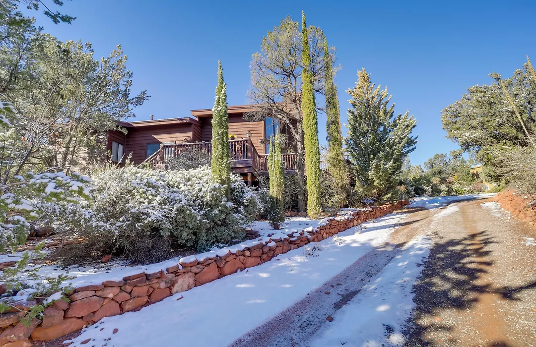Mountain-View Deck: Bright Sedona Home-1