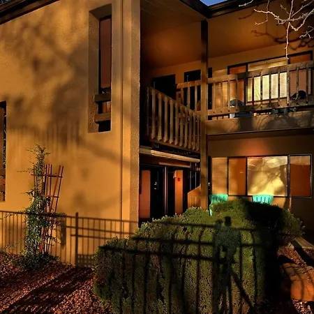 Red Rock Retreat 1Br By Casago-2