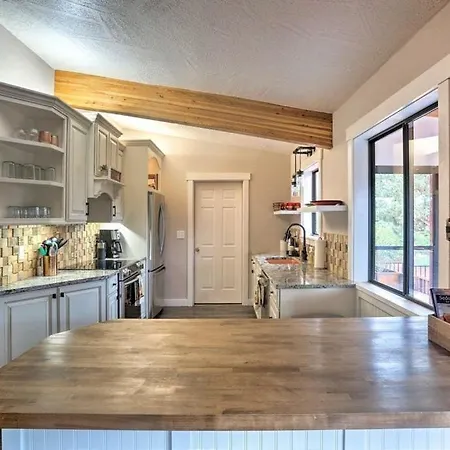 Beautiful Sedona Home Near Chapel Of The Holy Cross-3