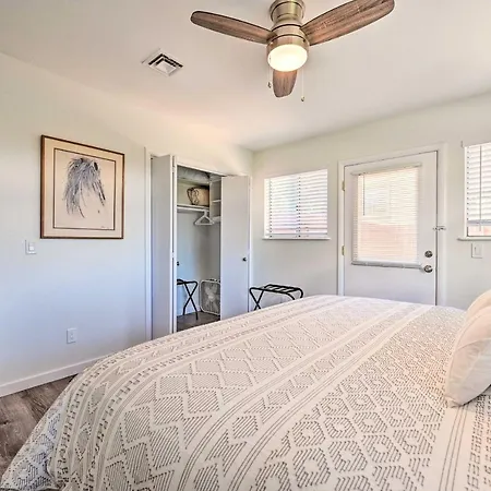 Quaint Sedona Cottage With Backyard And Views!-3