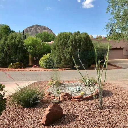 Mountain View 1 Bedroom Apartment, Unit B, Private Entrance-3
