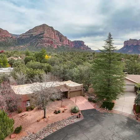 Sedona Retreat W/ Tesla Mobile Charger-2