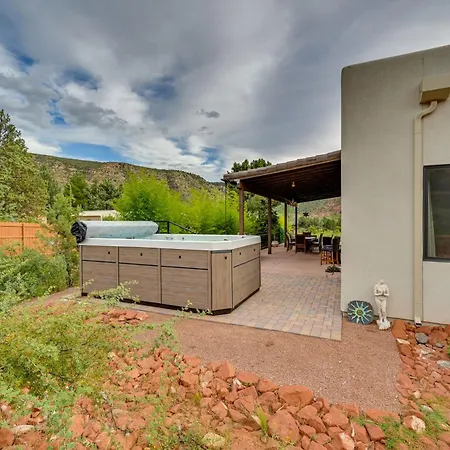 Sedona Retreat With Patio, Bar And Swim Spa!-2
