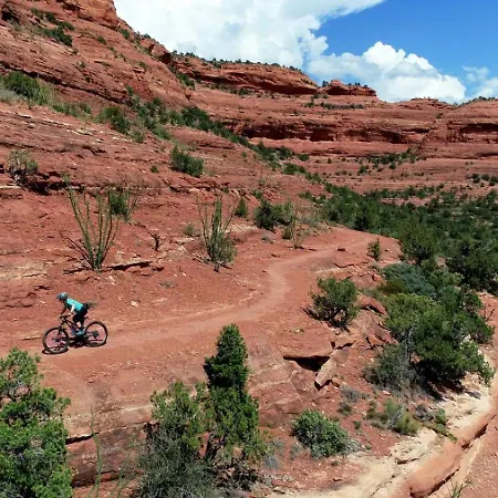 Red Rock Escape - Cozy King Bed Studio & Gardens, Trails, Views, Red Rock Pass-2