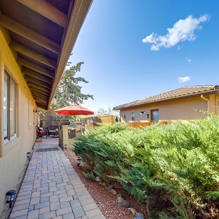 Walk To Trails! Sedona Casita W/ Fire Pit & Views-3