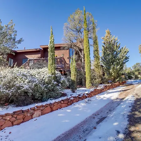 Mountain-View Deck: Bright Sedona Home-2