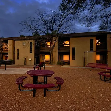 Red Rock Retreat 1Br By Casago-3